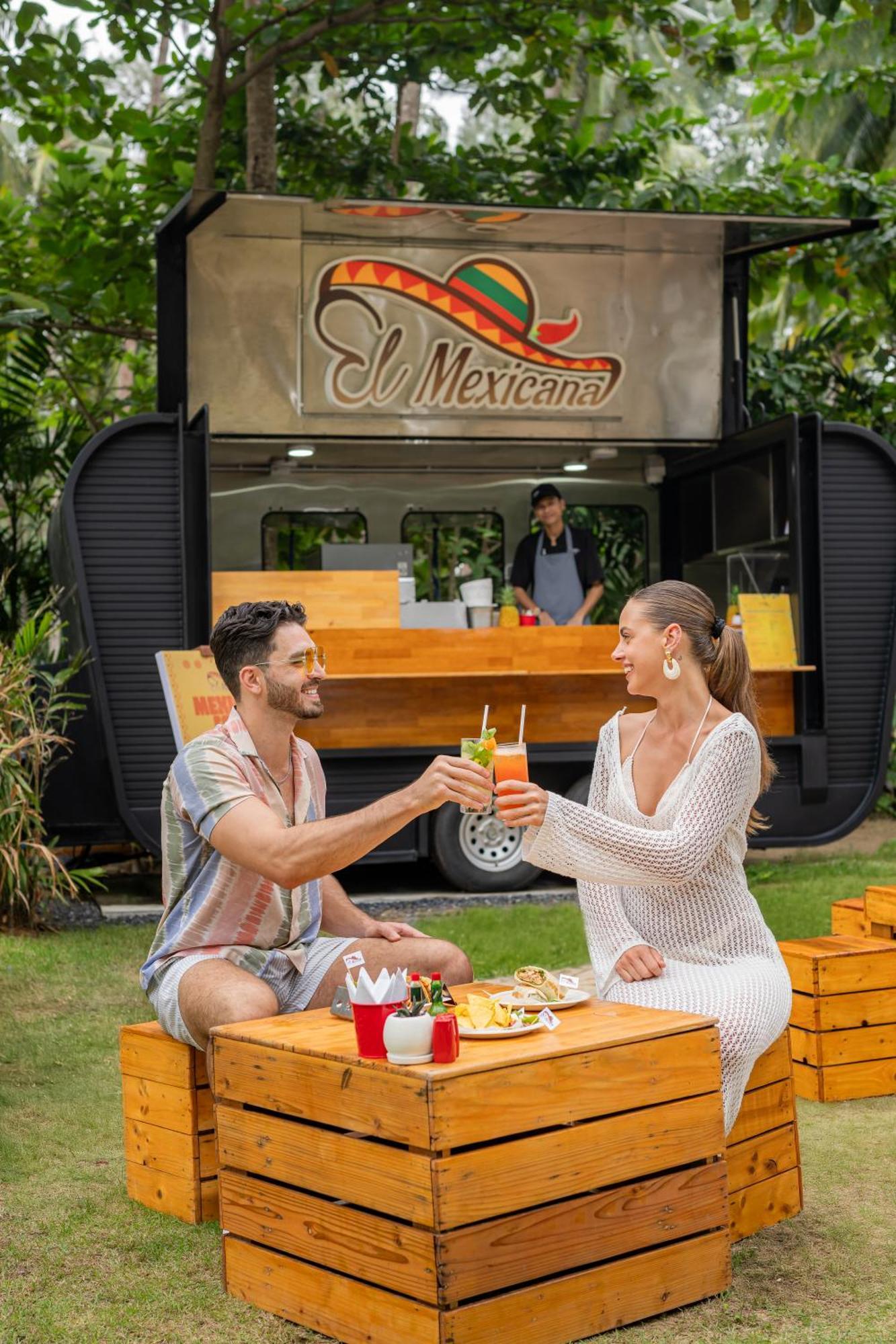 Avani Plus Khao Lak Resort Exteriér fotografie